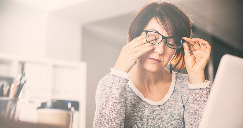 Hospital de Olhos Limongi - Blog - Coçar os olhos com frequência pode ser sinal de doença oc